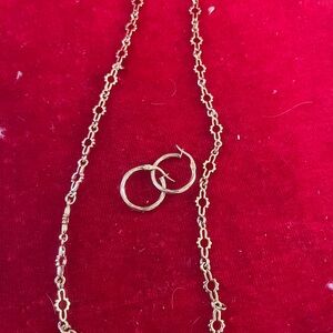 Elegant Gold Necklace